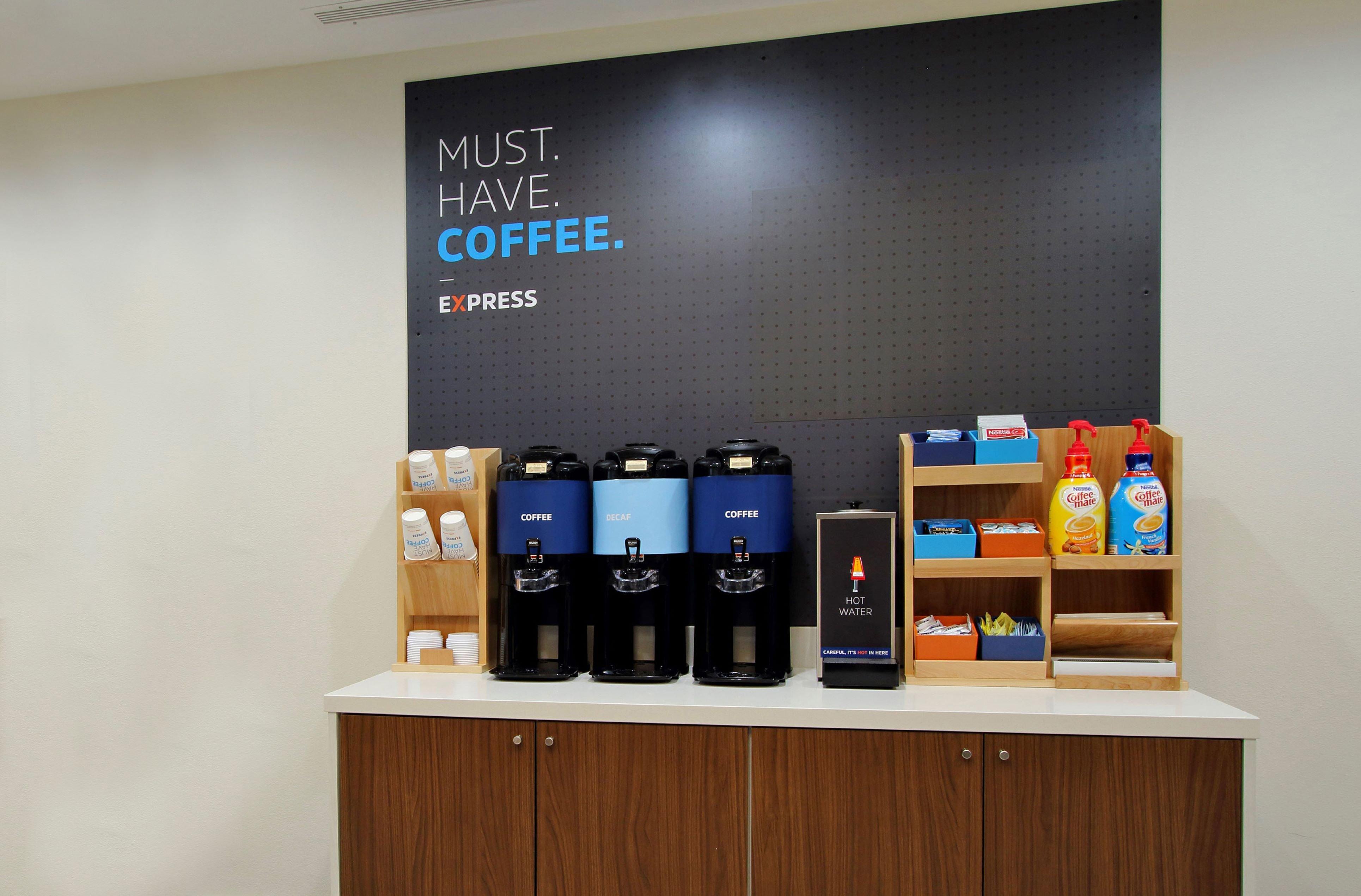 Holiday Inn Express & Suites Butler By Ihg Exterior foto
